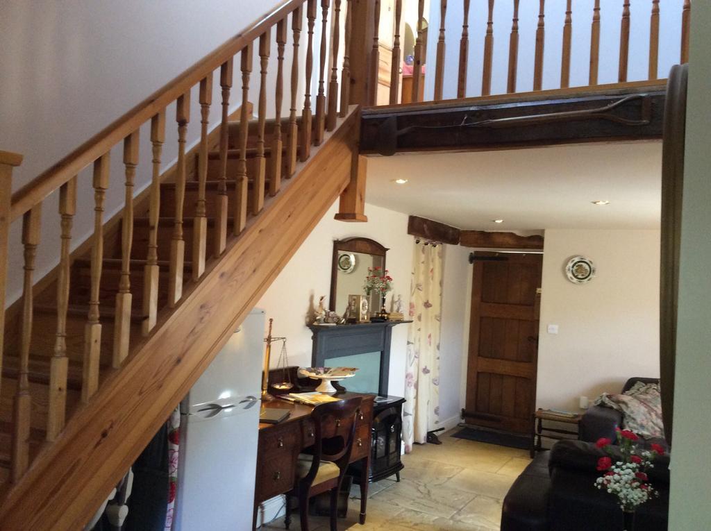 West End Cottage And Shippon Eyam Eksteriør billede